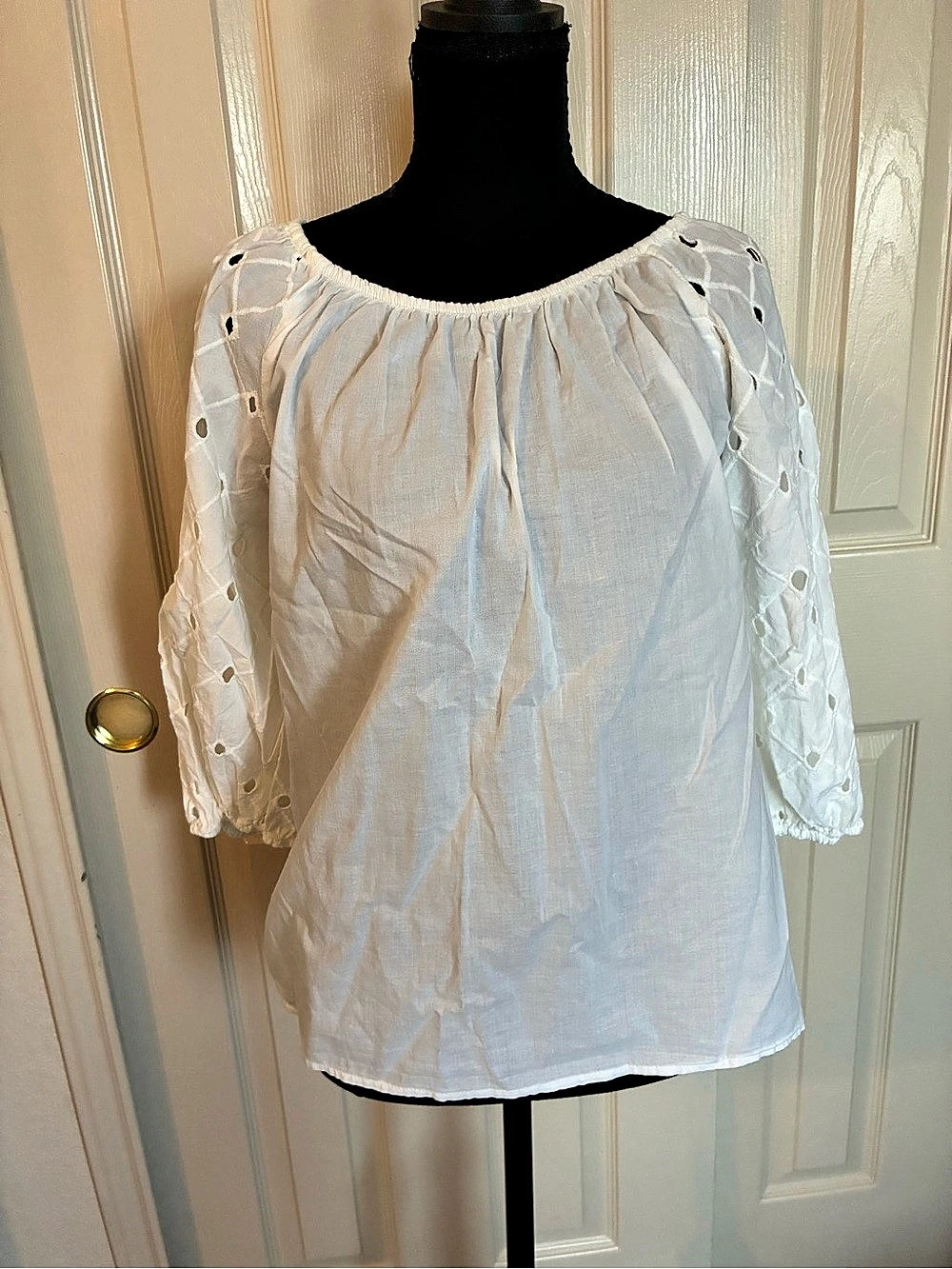 A New Day 100% Cotton Eyelet Sleeve Blouse in White Size Medium